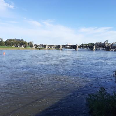 Blick auf die Augustusbrücke, aus Richtung Landtag